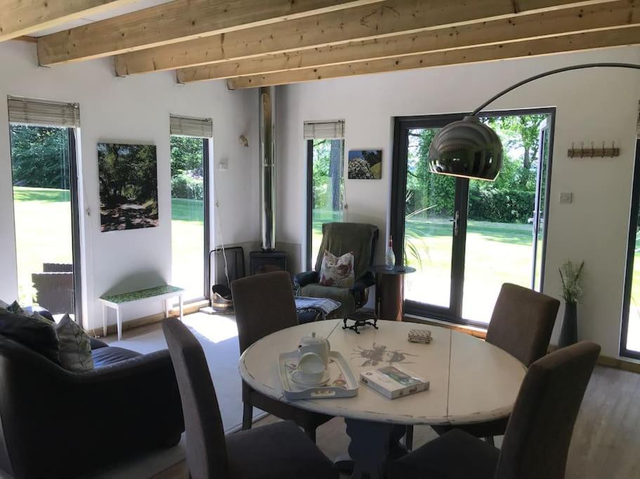 Log Cabin Rural Retreat In Beautiful Countryside Lapworth Extérieur photo